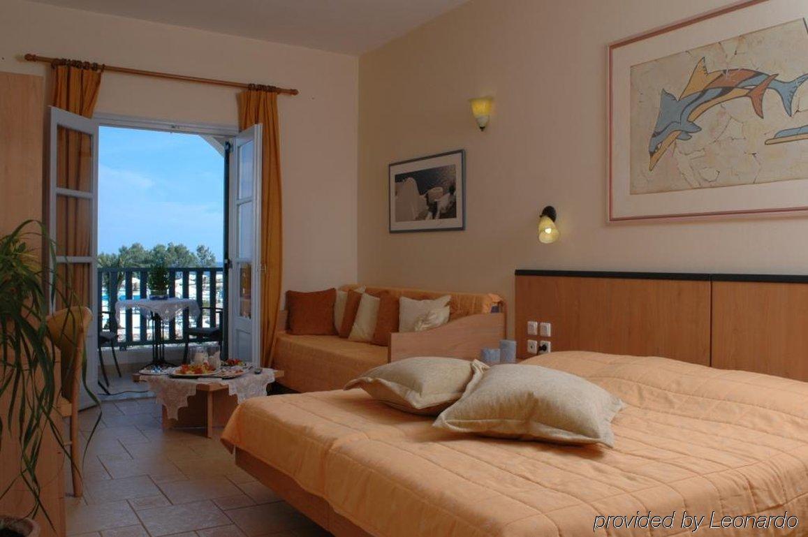 Santo Miramare Beach Resort Perissa  Phòng bức ảnh